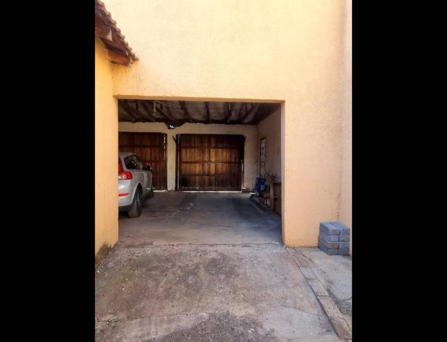 3 BEDROOM HOUSE FOR SALE IN VOSLOORUS